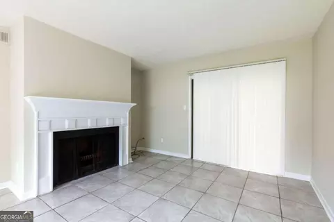 933 Pine Oak Trl, Austell, GA 30168 photo 5