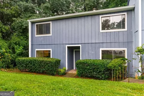 933 Pine Oak Trl, Austell, GA 30168