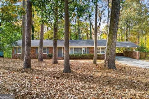 5820 Greenbrier Rd, Sandy Springs, GA 30328