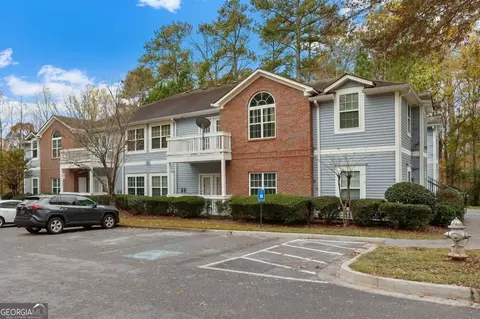 1372 Orchard Park Dr, Stone Mountain, GA 30083