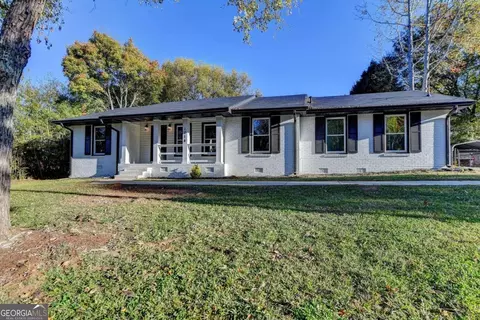 1014 Fox St SE, Conyers, GA 30013