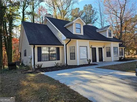 6702 Lakewood Dr, Douglasville, GA 30135