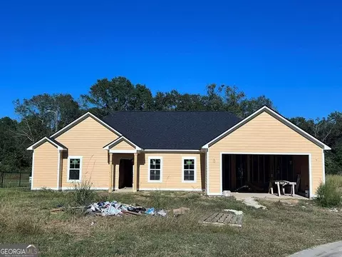 151 Covey Ln, Moultrie, GA 31788