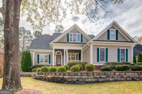 8268 Fairway Dr, Covington, GA 30014