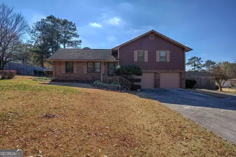 37 Skyview Cir, Cartersville, GA 30120