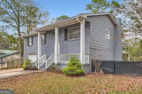 6660 Bedford Rd, Rex, GA 30273