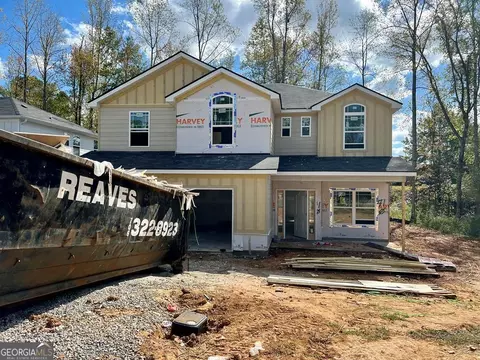 7290 Pine Chase Dr, Midland, GA 31820