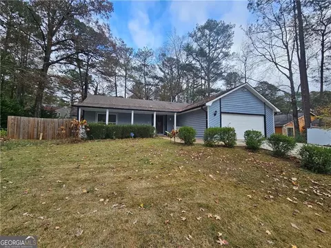654 Oxford Hall Dr, Lawrenceville, GA 30044