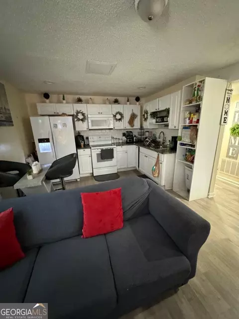 3138 Chippewa Dr, Rex, GA 30273 photo 8