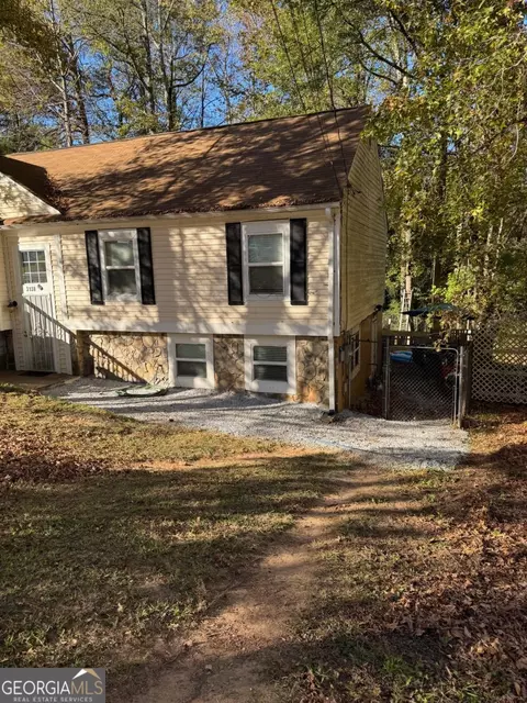 3138 Chippewa Dr, Rex, GA 30273 photo 4