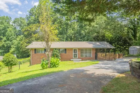 172 Meadowbrook Dr, Toccoa, GA 30577 photo 2