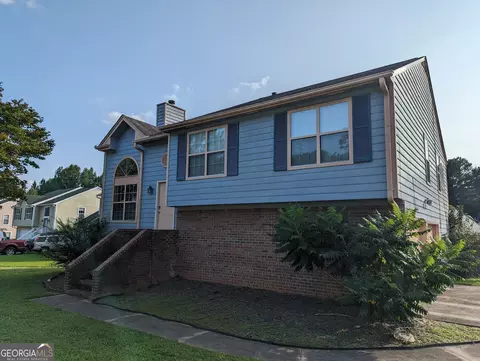 5617 Hunters Crossing Ct, Lithonia, GA 30038