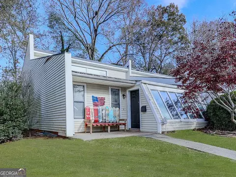 218 Goshen Ln, Woodstock, GA 30188