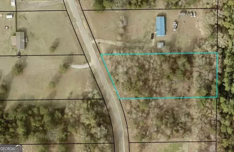 121 Case Rd, Sylvester, GA 31791