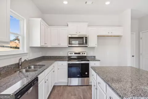 121 Quail Forest Cir, Toccoa, GA 30577 photo 5