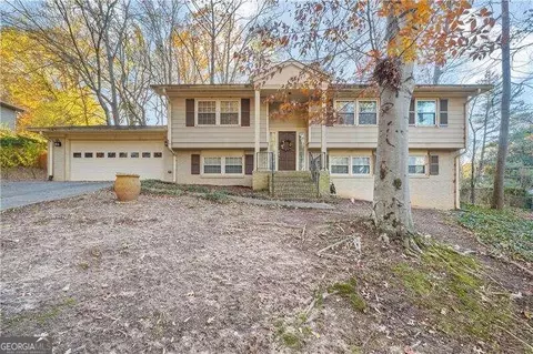 2337 Jay Ln SE, Smyrna, GA 30080