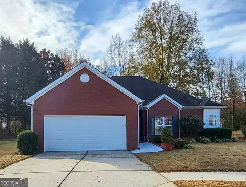 365 Autumn Glen Cir, Fayetteville, GA 30215