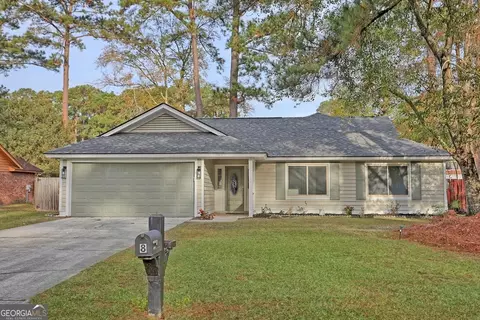 8 W Goldfinch Ct W, Savannah, GA 31419