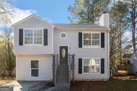 76 Hampton Oaks Dr, Hampton, GA 30228