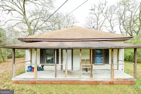 95 New St, Newnan, GA 30263
