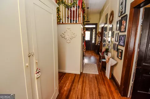 Entry Way - 158 Spring Rd, Molena, GA 30258 photo 6 of 10