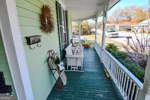 Exterior - 158 Spring Rd, Molena, GA 30258 photo 4 of 25
