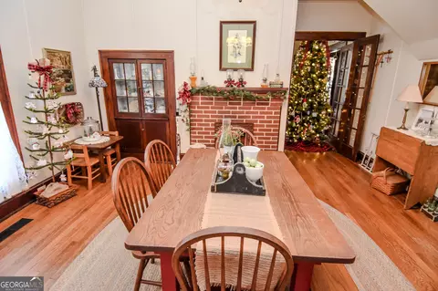 Dining - 158 Spring Rd, Molena, GA 30258 photo 1 of 3