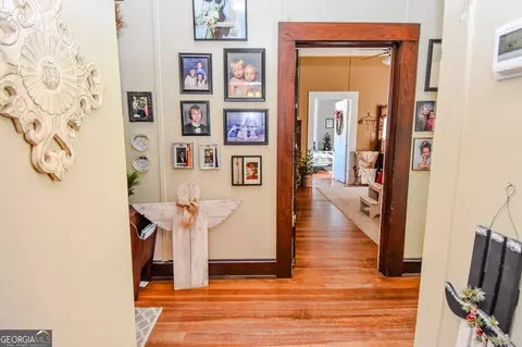 Entry Way - 158 Spring Rd, Molena, GA 30258 photo 5 of 10