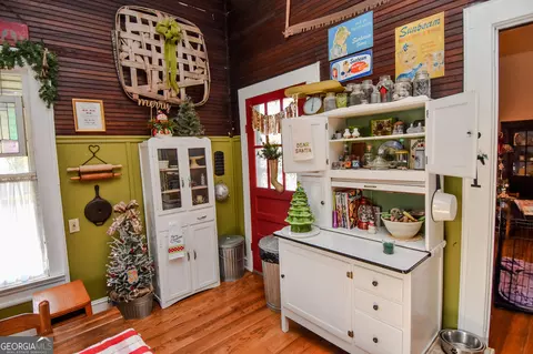 Kitchen - 158 Spring Rd, Molena, GA 30258 photo 6 of 6