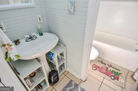 Bath - 158 Spring Rd, Molena, GA 30258 photo 6 of 9