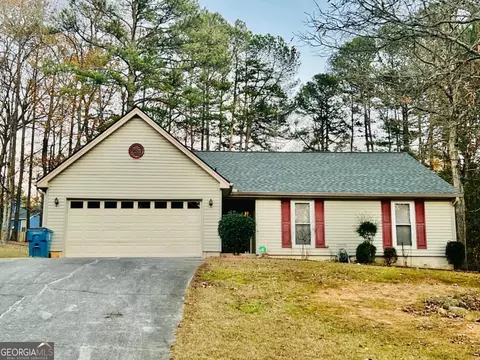 8472 Glenwoods Dr, Riverdale, GA 30274