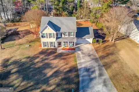 2352 Condor Dr, Lawrenceville, GA 30044