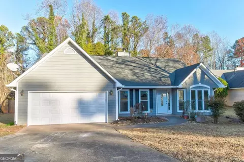 1539 Longwood Dr, Lawrenceville, GA 30043