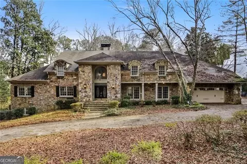 3885 Northside Dr, Atlanta, GA 30342