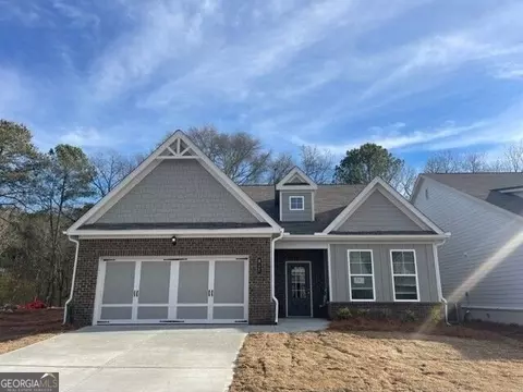 817 Kestrel Dr, Loganville, GA 30052