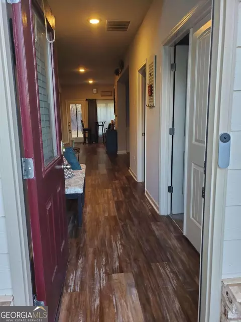 180 Kestrel Cir, Covington, GA 30014 photo 2