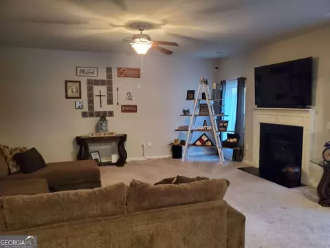 180 Kestrel Cir, Covington, GA 30014 photo 9