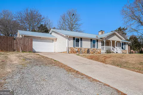 10 Elizabeth Rd, Euharlee, GA 30120