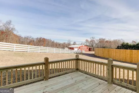 6811 Stringer Rd, Clermont, GA 30527 photo 3