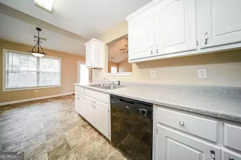 2312 Sugarleaf Trl, Hampton, GA 30228 photo 14