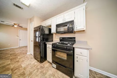 2312 Sugarleaf Trl, Hampton, GA 30228 photo 12