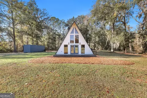 1771 B Grove Point Rd, Savannah, GA 31419
