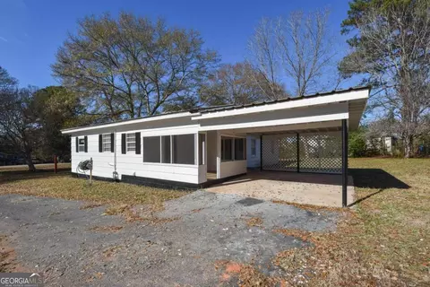 58 Glenda Dr, Lagrange, GA 30240 photo 4