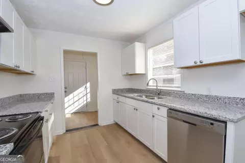 58 Glenda Dr, Lagrange, GA 30240 photo 6