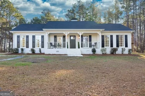 5184 Kent Rock Rd, Loganville, GA 30052