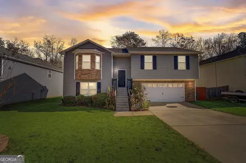 510 Simpson Place Dr, Forest Park, GA 30297