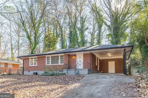 693 Brookwood Dr, Forest Park, GA 30297