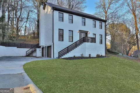600 Battersea Dr, Lawrenceville, GA 30044