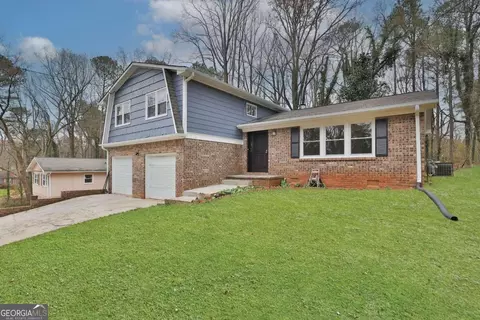 805 Corundum Ct, Stone Mountain, GA 30083