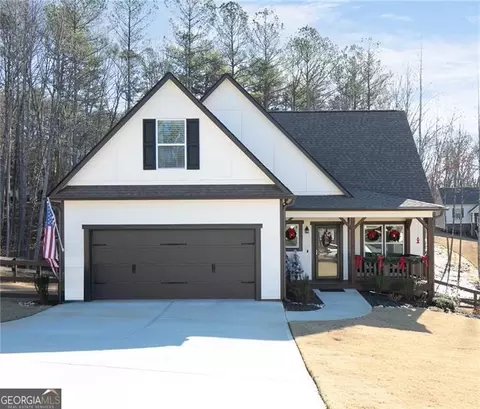 105 W Woods Dr, Dahlonega, GA 30533